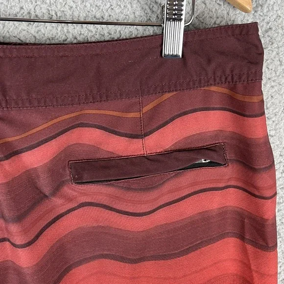 Prana Breathe Sediment Board Shorts Mens 38 Burgundy Red Striped 10" Inseam - Picture 7 of 13